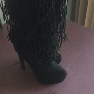 Fringe boots